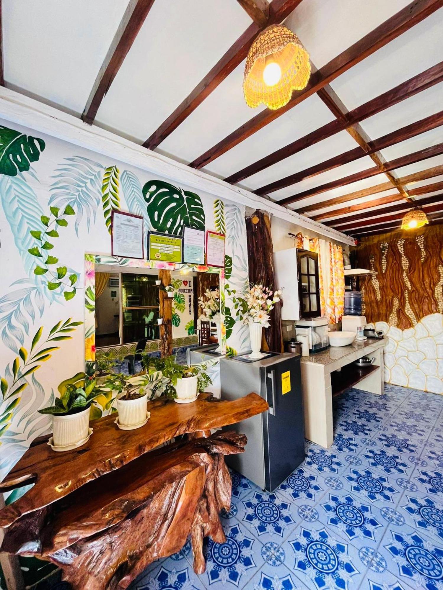 Precious Homestay-Family Room Burgos  المظهر الخارجي الصورة